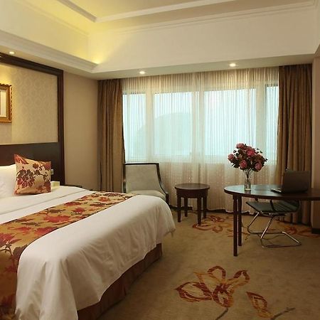 Vienna International Hotel Changzhou Railway Station 외부 사진